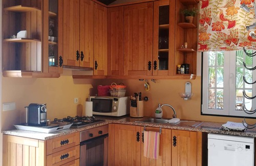 Abrantes Cottage | Feel @ home upon arrival and the first day of your relaxtion holiday can begin