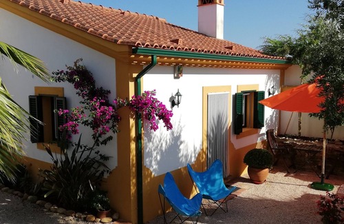 Abrantes Cottage | Feel @ home upon arrival and the first day of your relaxtion holiday can begin