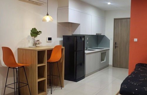 Gia Lam Apartment | Feel like "On a beach vacation" in my Orange House - 5mins to aff