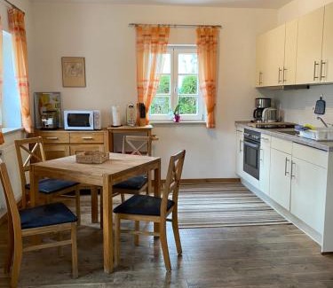 Tiefenpoelz Apartment | Ferienhaus am Brunnen