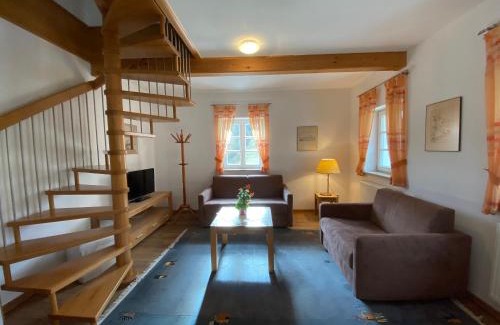 Tiefenpoelz Apartment | Ferienhaus am Brunnen