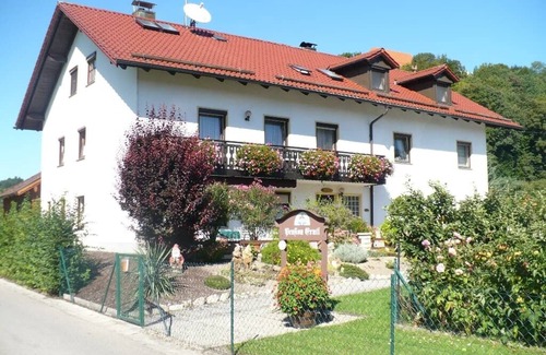 Bad Griesbach im Rottal Apartment | Feriendomizil im Bäderdreieck (35 m2) mit Blick ins Grüne