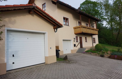 Furth im Wald Apartment | Ferienhaus am Fuße des Hohen Bogen