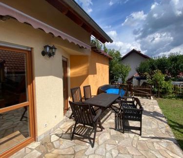 Bobenheim am Berg House | Ferienhaus am Waldrand Village Holiday home