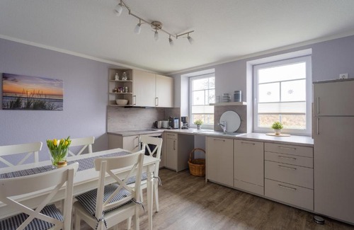 Janneby Apartment | Ferienhaus Carstensen - gemütlich und rollstuhlfreundlich eingerichtetes Ferienhaus mit Terrasse