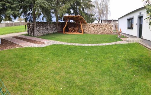 Angermuende Apartment | Ferienhaus Dobberzin nahe Mündesee