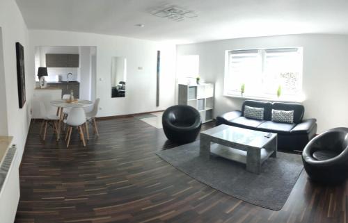 Angermuende Apartment | Ferienhaus Dobberzin nahe Mündesee