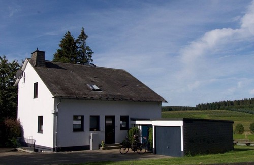 Kuestelberg House | Ferienhaus für 13 Gäste mit 155m² in Medebach
