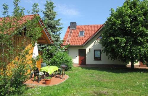 Gross-Sarchen House | Ferienhaus Knappensee