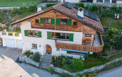 Pany Apartment | Ferienhaus Maliet - Spacious Holiday Home with Mountain view