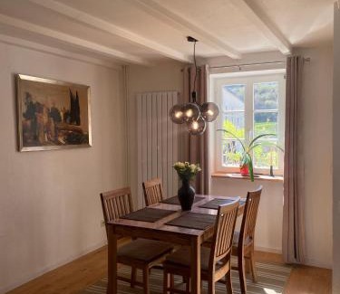 Fell House | Ferienhaus Schiefertraum