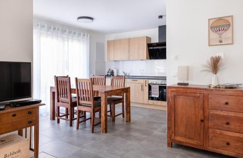 Liggeringen Apartment | Ferienwohnung`Akazie` mit Terrasse auf dem Bodanrück