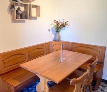 Sedrun Apartment | Ferienwohnung Alpengarten