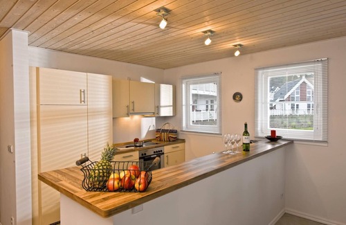 Bad Saarow House | Ferienwohnung „Alsen“ 86m² für 4+2 Pers. im Schlosspark Bad Saarow, Sauna, Whirlpool und Kamin