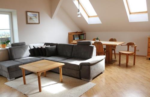 Obertrum am See Apartment | Ferienwohnung am Bio-Bauernhof