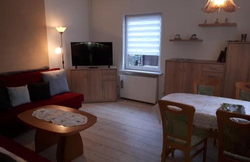 Bad Schlema Apartment | Ferienwohnung Am Floßgraben
