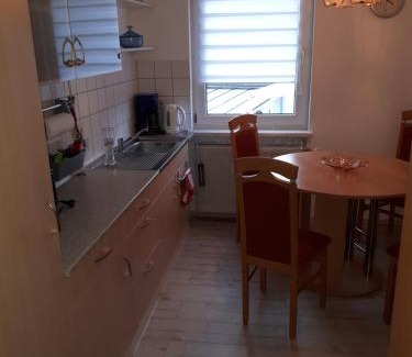 Bad Schlema Apartment | Ferienwohnung Am Floßgraben