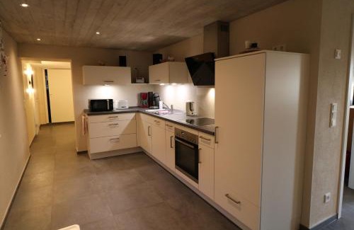 Edingen Apartment | Ferienwohnung Am Pfaffenderbach