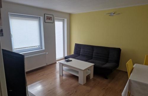 Lang-Gons Apartment | Ferienwohnung am Waldrand