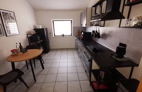 Dahn Apartment | Ferienwohnung Burgpanorama - apartment/apartment, shower and bath, WC, 2 bedrooms