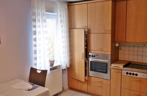 Ulmen Apartment | Ferienwohnung Eifelrose - 4-bett-ferienwohnung Dusche/wc bis 6 Personen