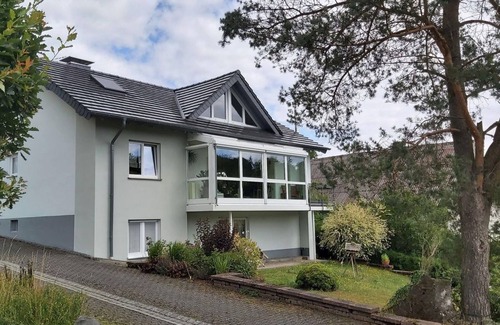 Ulmen Apartment | Ferienwohnung Eifelrose - 4-bett-ferienwohnung Dusche/wc bis 6 Personen