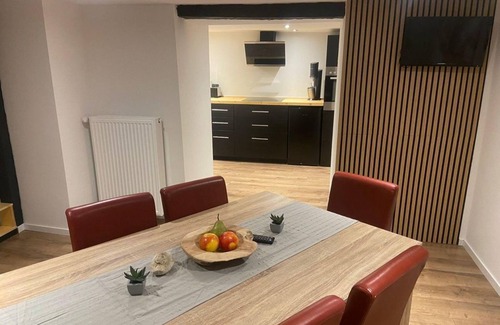 Grafendhron Apartment | Ferienwohnung Dhrontalstube