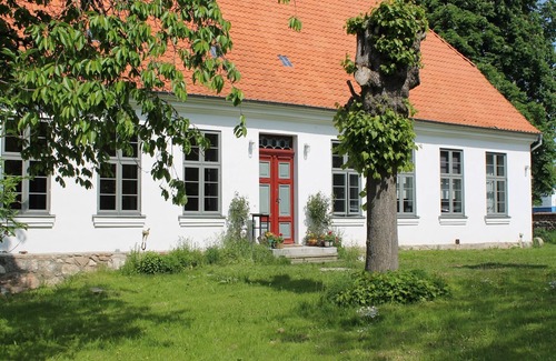 Steffenshagen Apartment | Ferienwohnung für fünf Pers. in Steffenshagen mit Garten