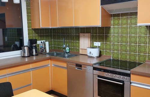 Haus Weitmar Apartment | Ferienwohnung Haus-elsa-bochum, 2-4 Pers +5.pers im EZ , gr. Terrasse
