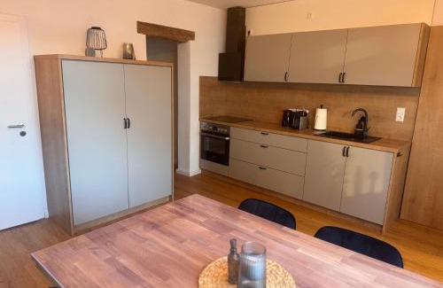 Detern Apartment | Ferienwohnung Holl