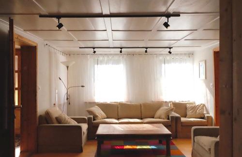 Altstaetten Apartment | Ferienwohnung im Grünen