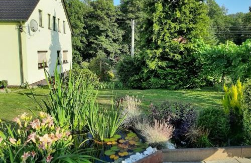 Langenweißbach Apartment | Ferienwohnung im grünen Muldental