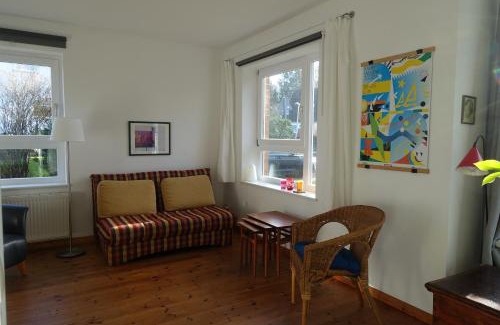 Gaarden-Sud - Kronsburg Apartment | Ferienwohnung im Kieler Süden