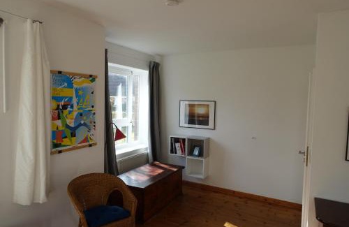 Gaarden-Sud - Kronsburg Apartment | Ferienwohnung im Kieler Süden