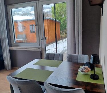 Hausen Apartment | Ferienwohnung Im Wiesenrain
