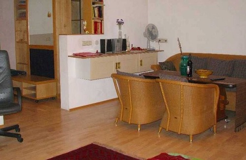 Sankt Ulrich Apartment | Ferienwohnung im Zentrum Wien Fuer 2 bis 4 Personen