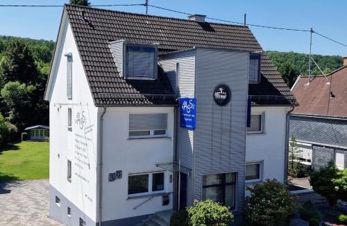 Wilnsdorf Apartment | Ferienwohnung in Wilnsdorf OT Wilden neu erstellt & hochwertig