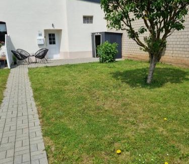 Sinzenich Apartment | Ferienwohnung Irina