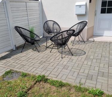 Sinzenich Apartment | Ferienwohnung Irina