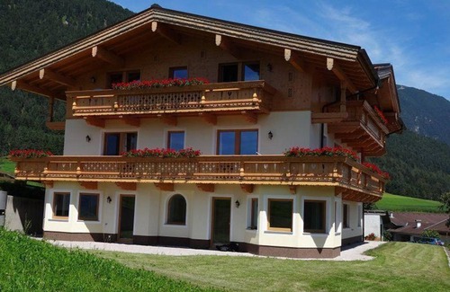Terfens Apartment | Ferienwohnung Karwendelblick - Nockhof