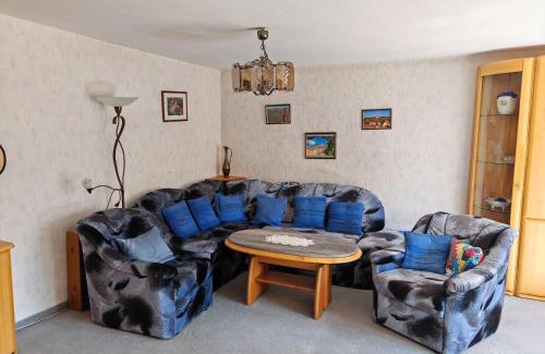 Droyßig House | Ferienwohnung Klaus