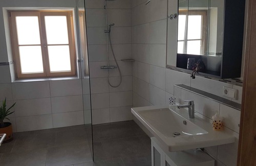Warngau Apartment | Ferienwohnung Lehner Hof - Ferienwohnung