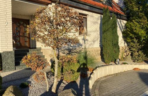 Kuellstedt Apartment | Ferienwohnung Luzi
