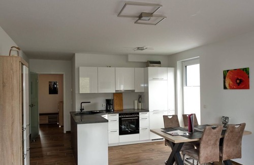 Andel Apartment | Ferienwohnung Moselblüte