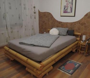 Tirschenreuth Apartment | Ferienwohnung Mia