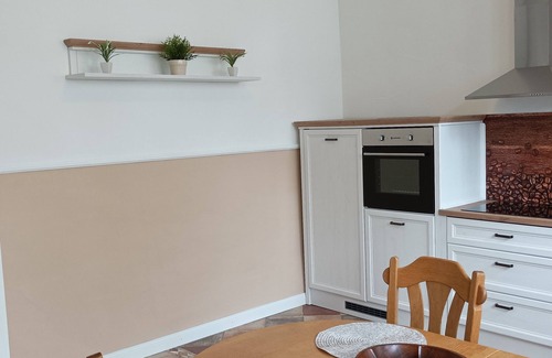 Obere Kyll Apartment | Ferienwohnung mit Blick ins Grüne und Extravaganter Einrichtung