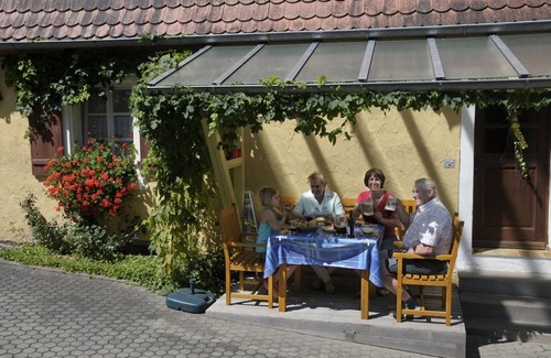 Absberg Apartment | Ferienwohnung mit kleiner, überdachter Frühstücksterrasse