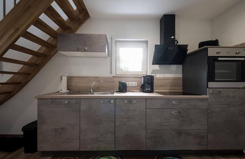 Sirzenich Apartment | Ferienwohnung Moni - 2-bett-studio Dusche/wc, 1 Schlafraum