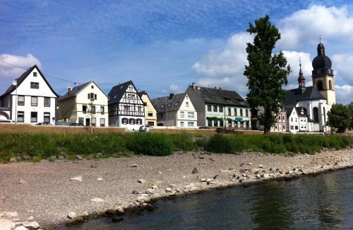 Neuendorf Apartment | Ferienwohnung Rheinblick Koblenz
