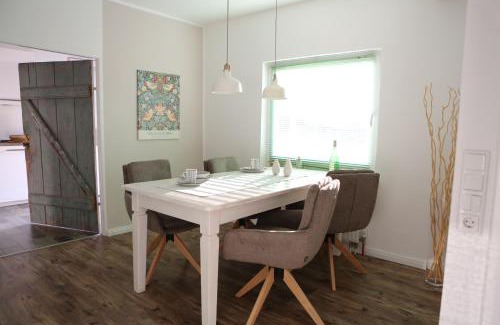 Klein Hove Apartment | Ferienwohnung "Schönes Leben" direkt am Fluss